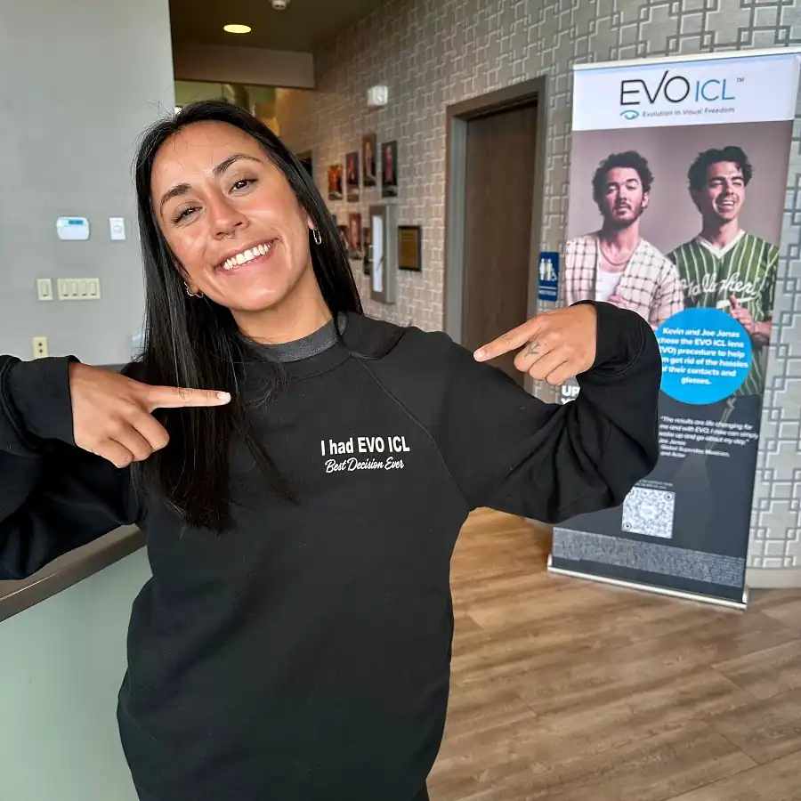 Real patient after EVO ICL at Aurora LASIK